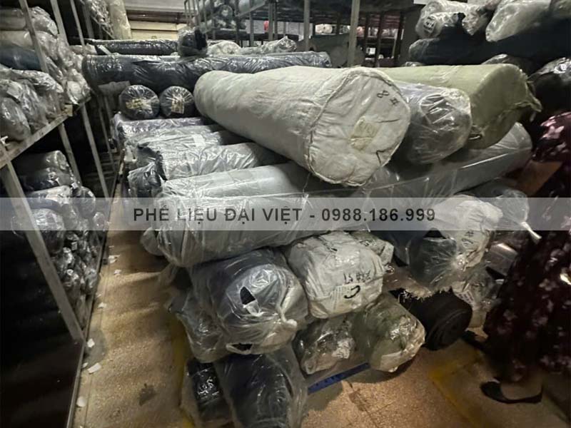 Phế Liệu Đại Việt: Đơn vị thu mua phế liệu vải số lượng lớn, giá cao